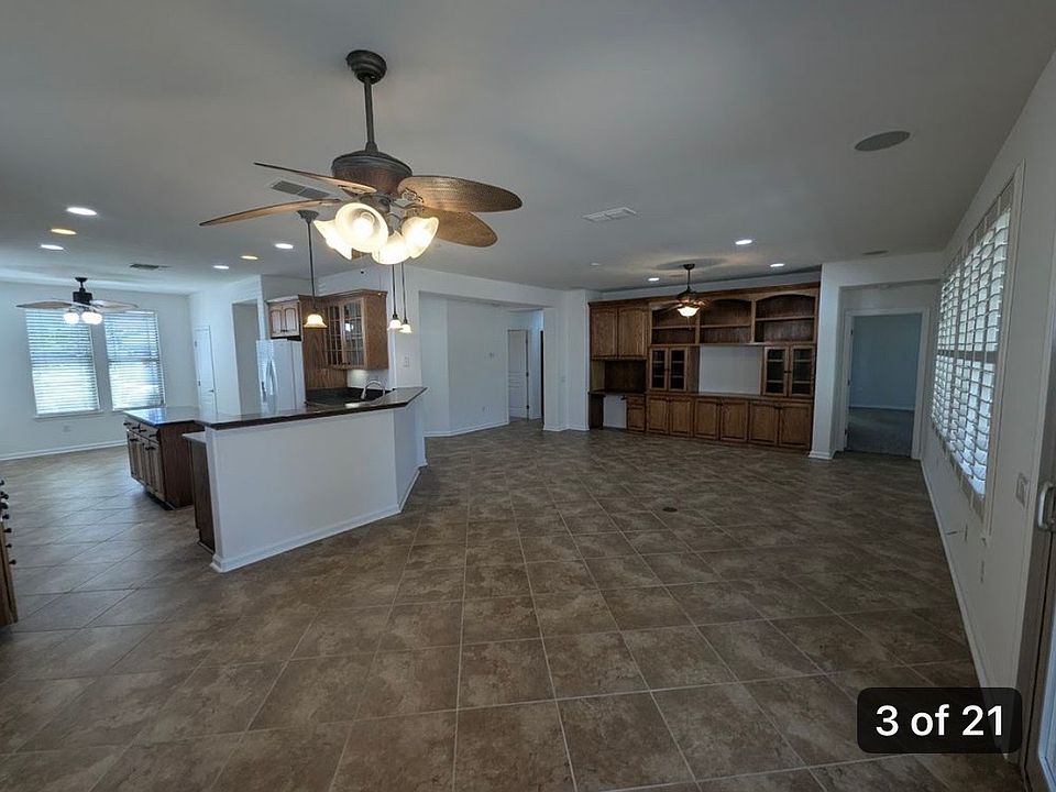 1st image of 884 Wagon Wheel Ln