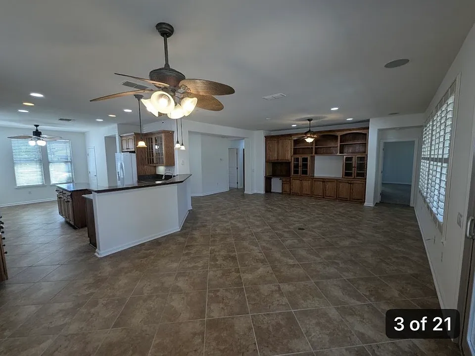 884 Wagon Wheel Ln