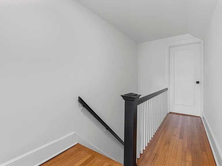 53 Park Ave — Photo 27