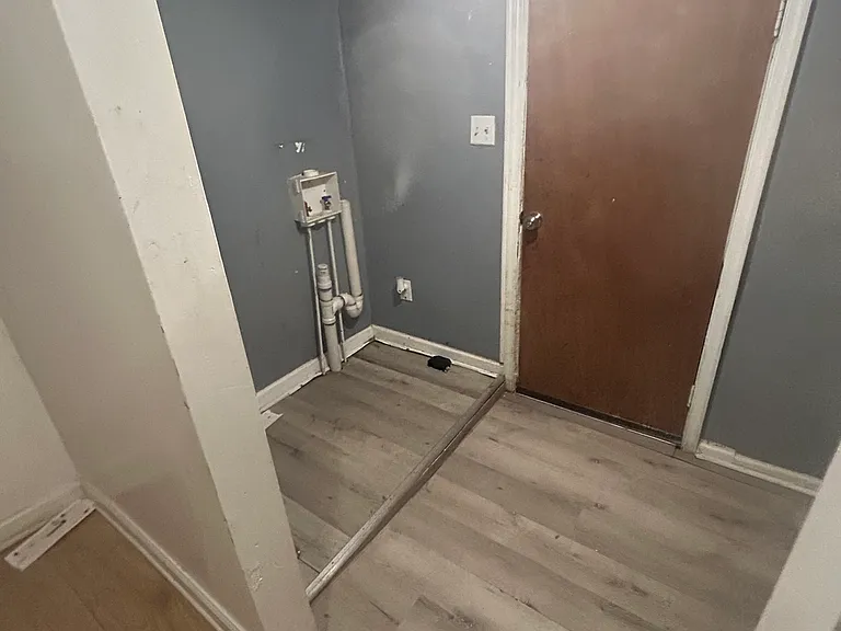 1117 Upland St #2 — Photo 8