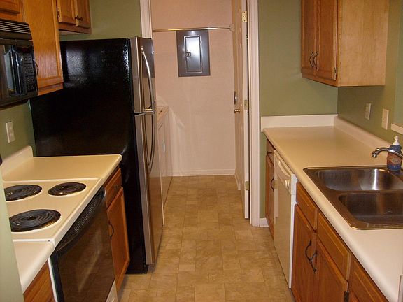 3rd image of 9610 Crosley Farm Dr Unit 6