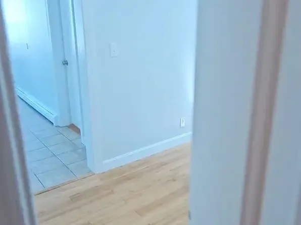 198 Chelsea St APT 3, Boston, MA 02128