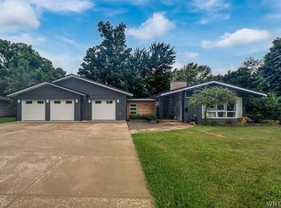 1571 Lakeview Rd, Lake View, NY 14085