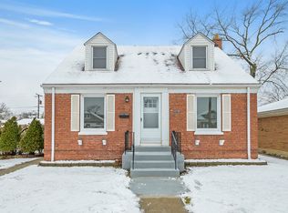 3132 Maple Ave, Brookfield, IL 60513