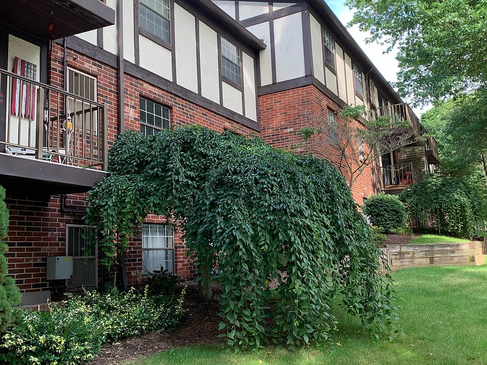 1st image of 210 N Main St APT B2a