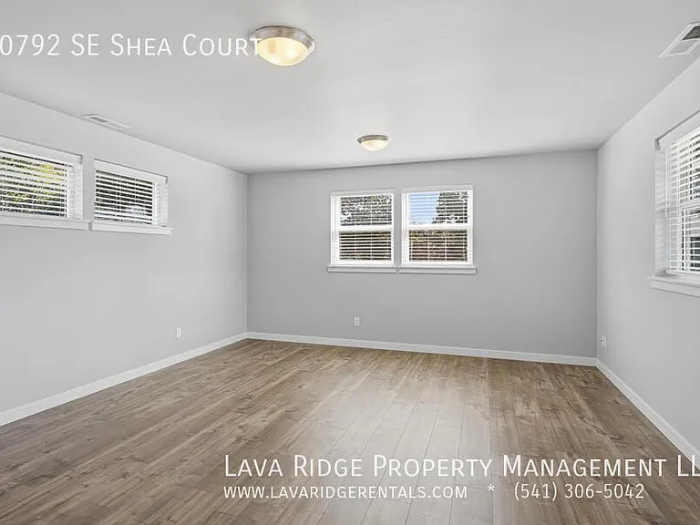 20792 SE Shea Ct — Photo 20