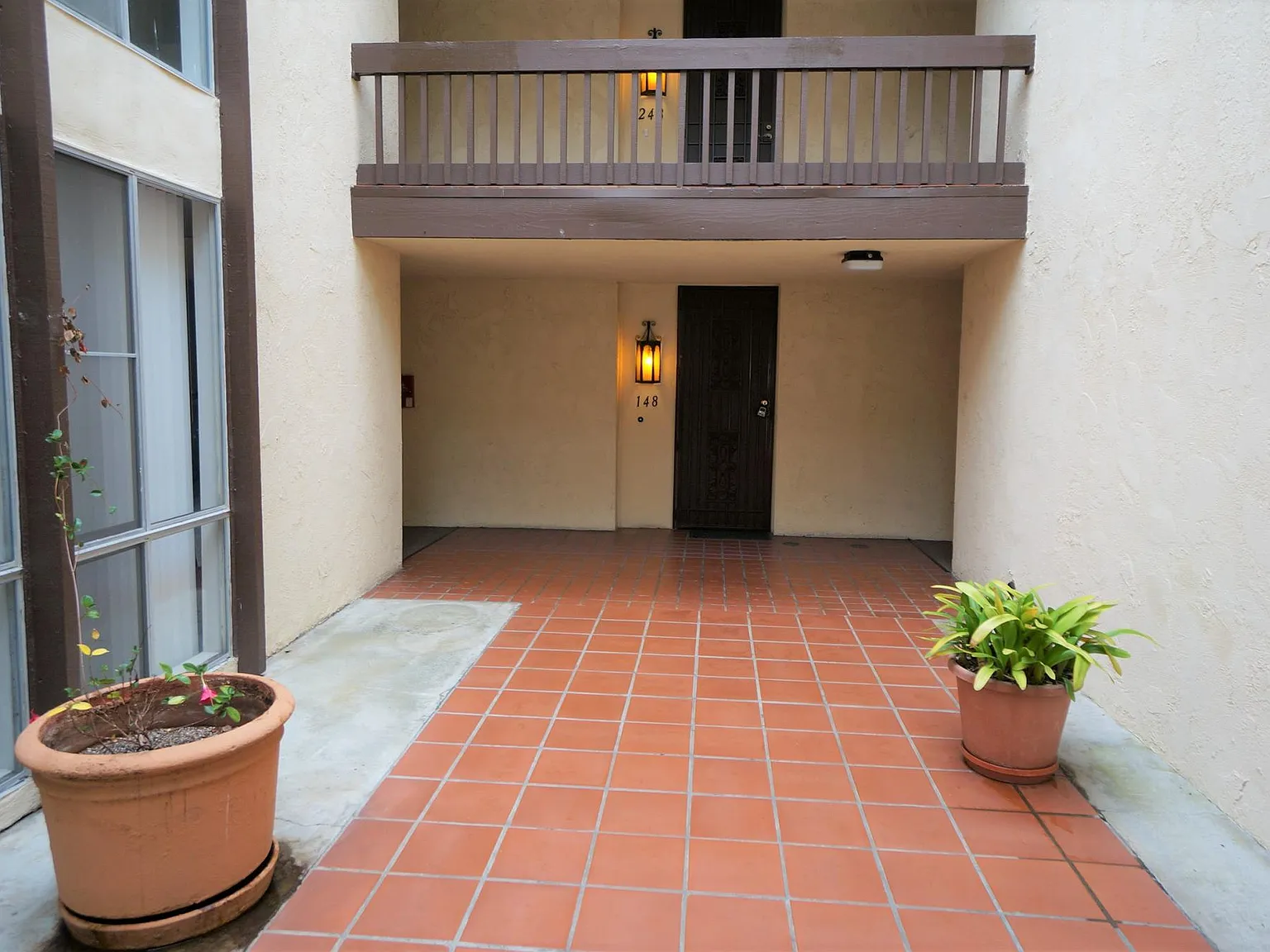 1 bed, 713 sqft, $2,890 — Photo 2