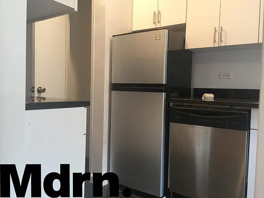 Rented by Mdrn Residential | media 5