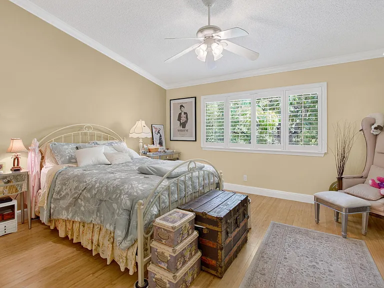 1041 Kokomo Key Ln — Photo 21