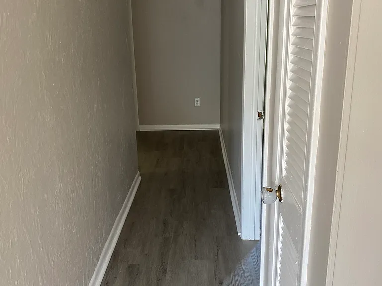 1032 Crown Ave #1 — Photo 6