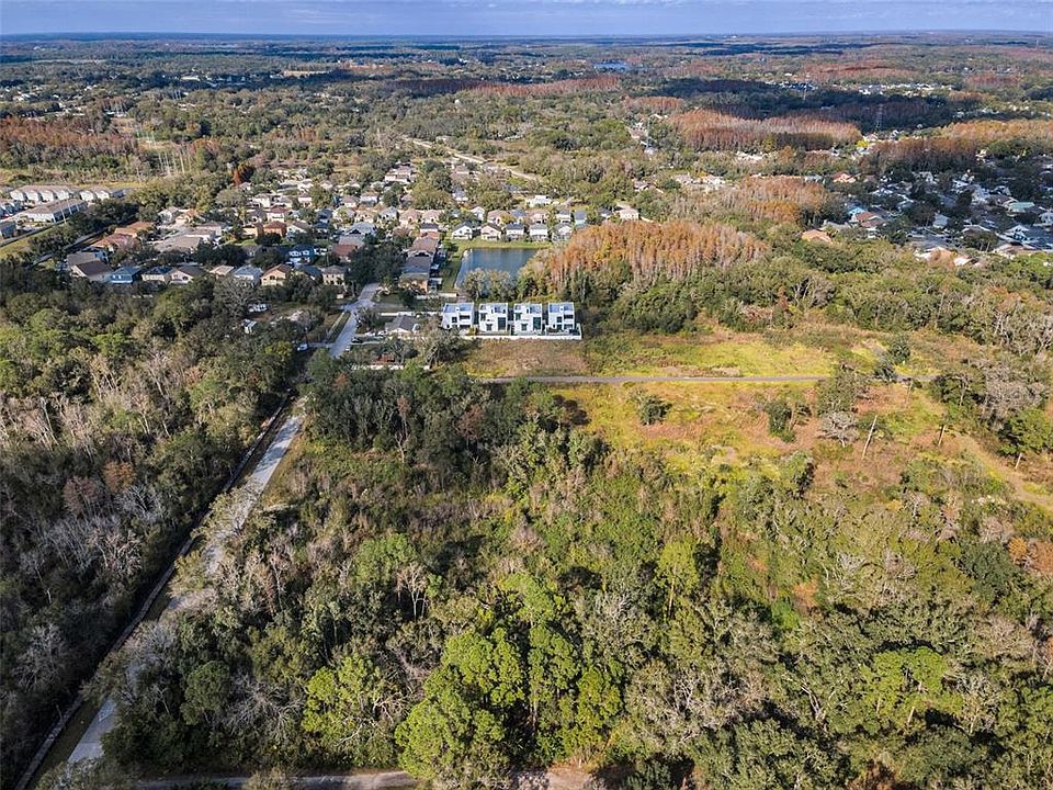 2nd image of 410 Skysail Pl Lot 4