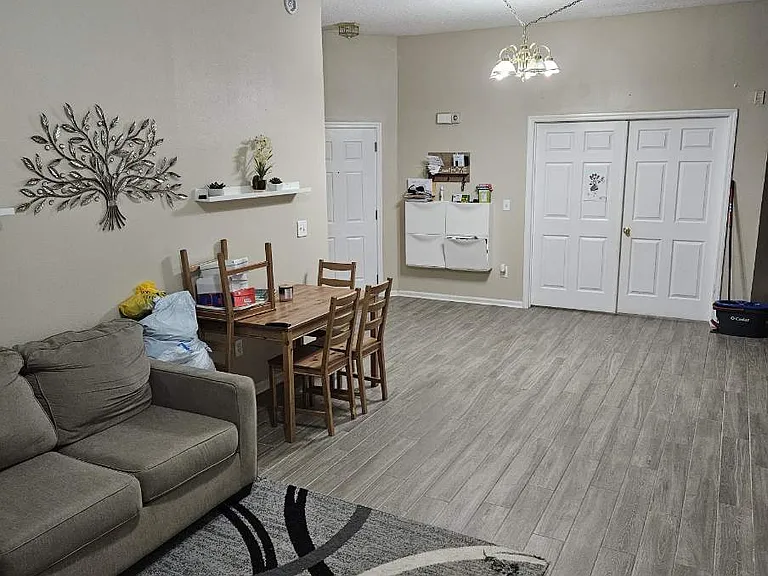 8200 White Falls Blvd #103 — Photo 2