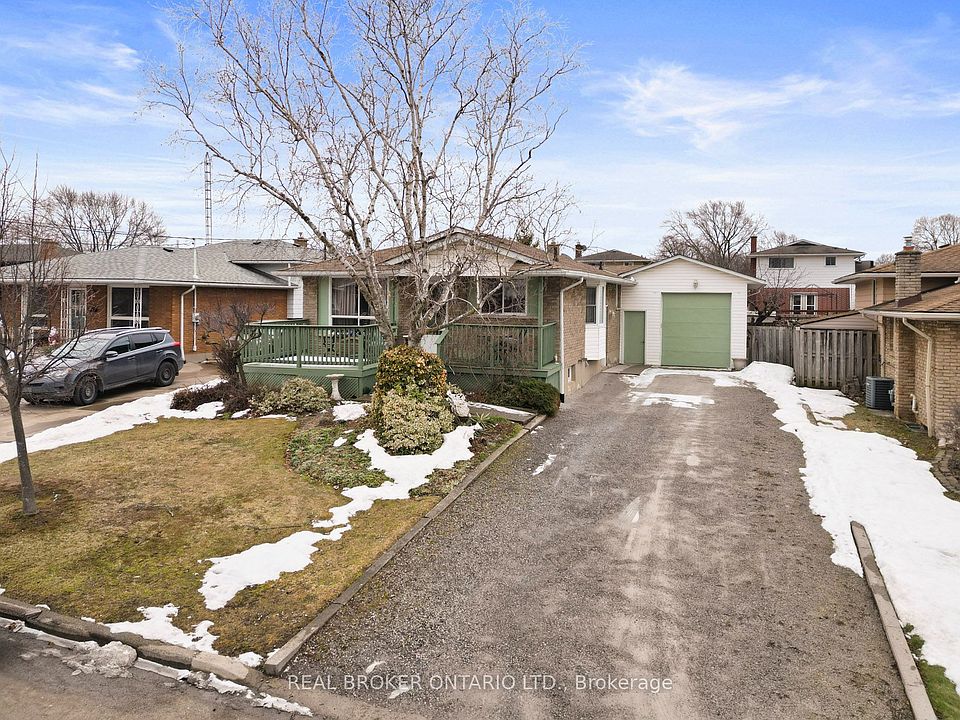 1st image of 20 Brackencrest Rd