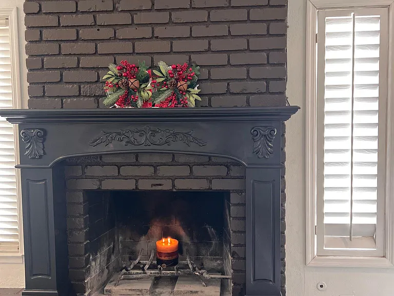 18391 Alder St — Photo 2