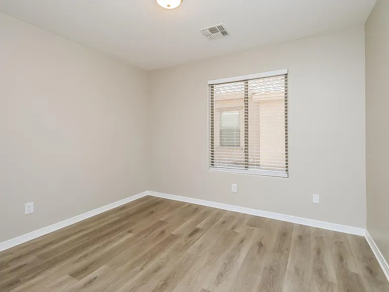 33023 N Quarry Hills Dr — Photo 11