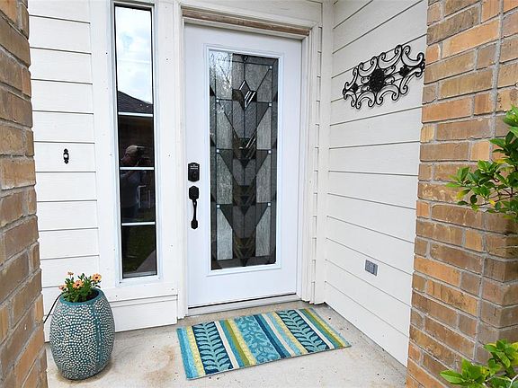 2nd image of 2879 Diamond Bay Dr