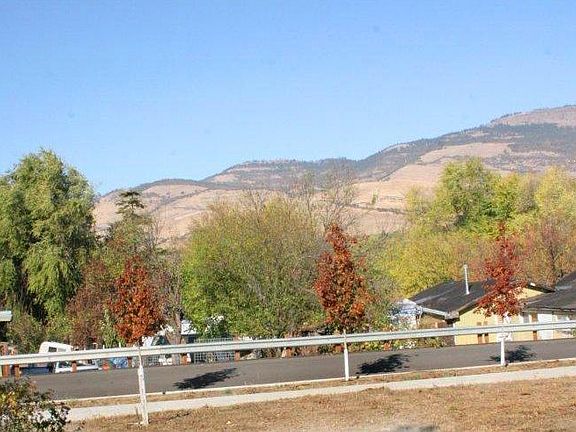 4th image of 1058 Clear Creek Dr Lot 3