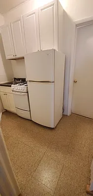 Rented by Manhattan Best Realty, Inc. | media 14