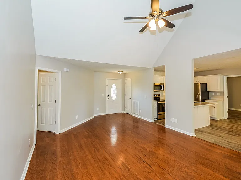 7660 S Swift Rd — Photo 5