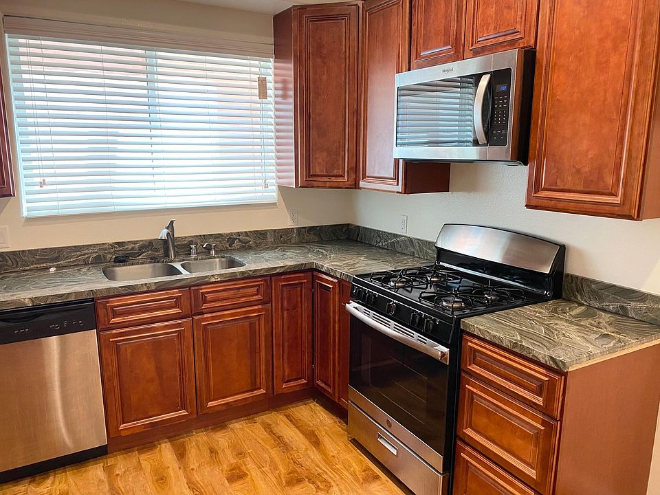 1st image of 10211 Tujunga Canyon Blvd #101