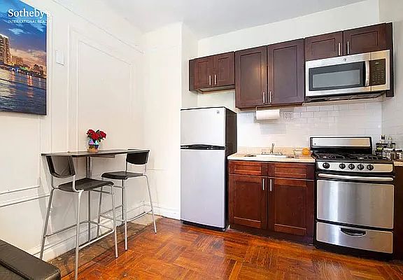 3rd image of 128 W 138th St #3E