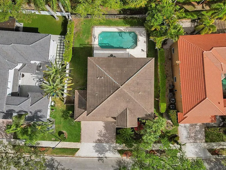 16405 Diamond Head Dr — Photo 61