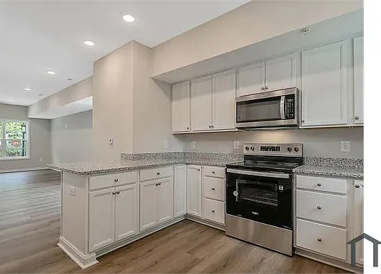 1511 Fort Bragg Rd — Photo 2