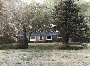 101 Frederick Rd, Greensboro, NC 27455