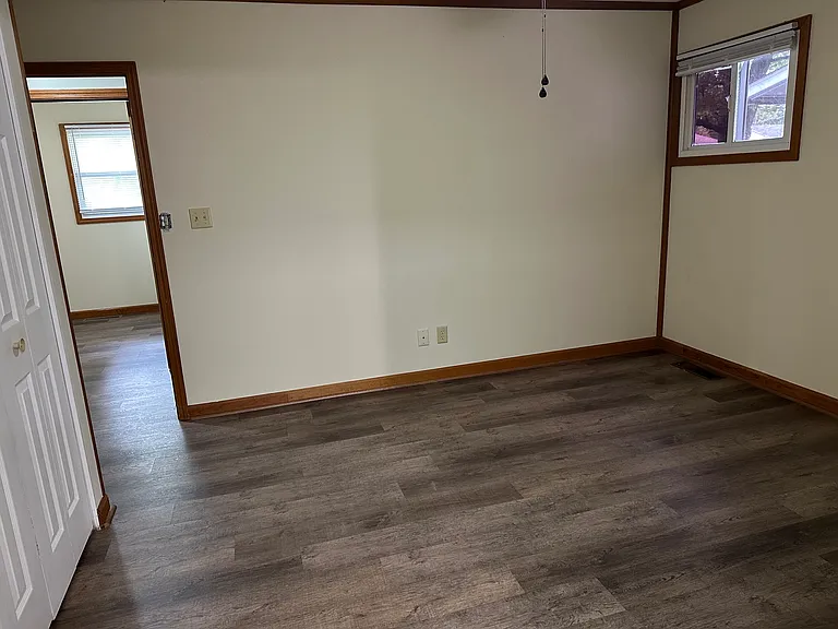 2537 Lafayette Dr — Photo 13