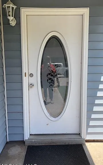 1712 James Buchanan Dr — Photo 3