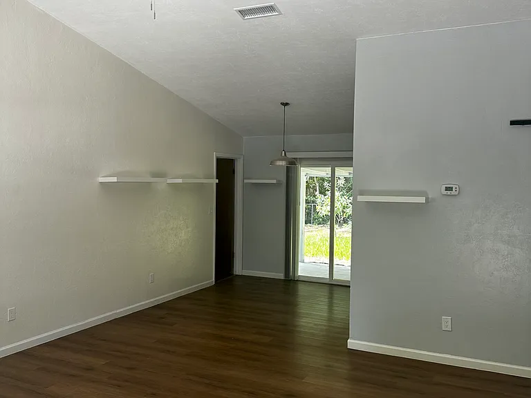 3124 NW 75th Way — Photo 4