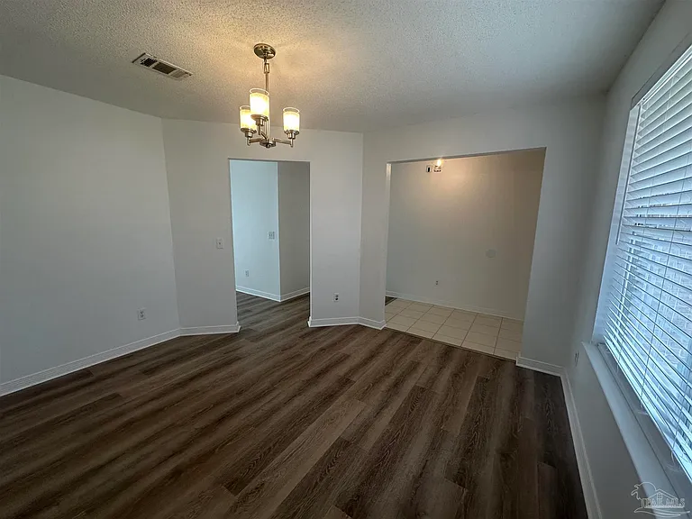 541 Batten Blvd — Photo 4