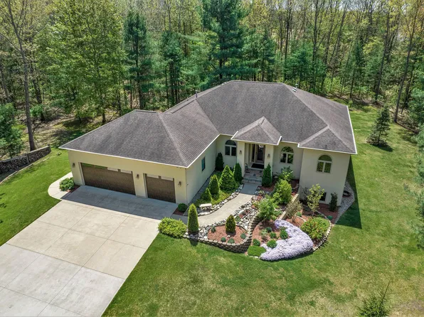 2960 Braden Blvd, Dorr, MI 49323