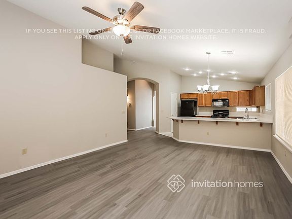 5th image of 1532 Blanco Dr