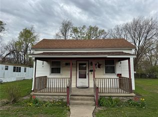 213 N Austin St, Paris, IL 61944