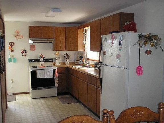 Kitchen with appliances