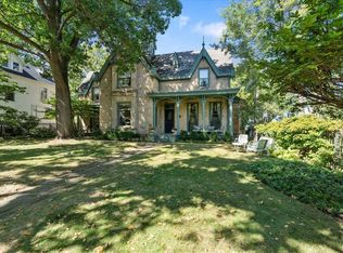 752 E Gorham St, Madison, WI 53703