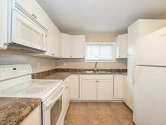 3rd image of 333 S 1st St