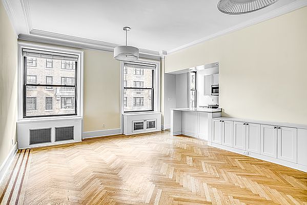 1st image of 1100 Madison Ave APT 5f