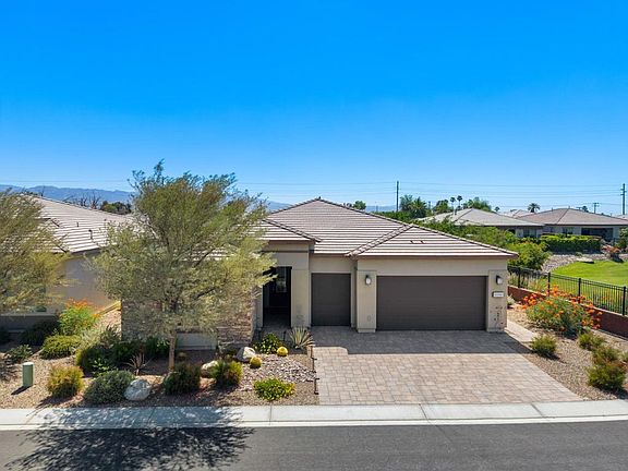 3rd image of 50590 Monterey Canyon Dr