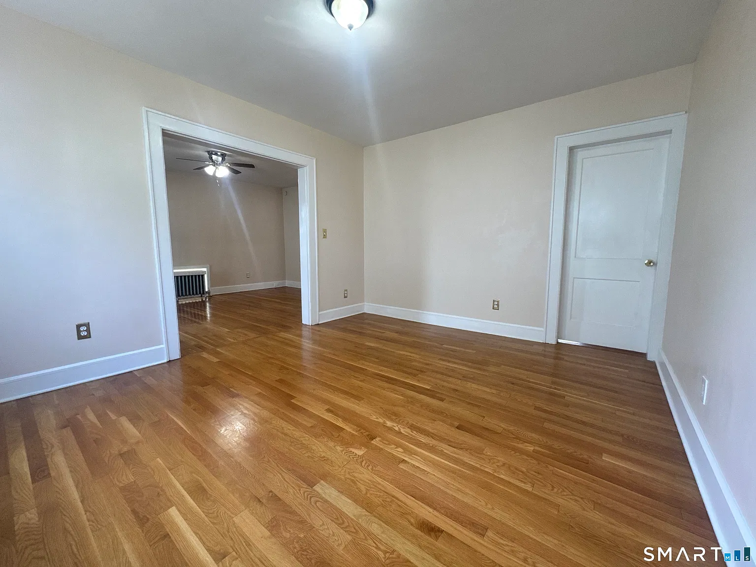 3 bed, 1.0 bath, 2997 sqft, $2,500 — Photo 3