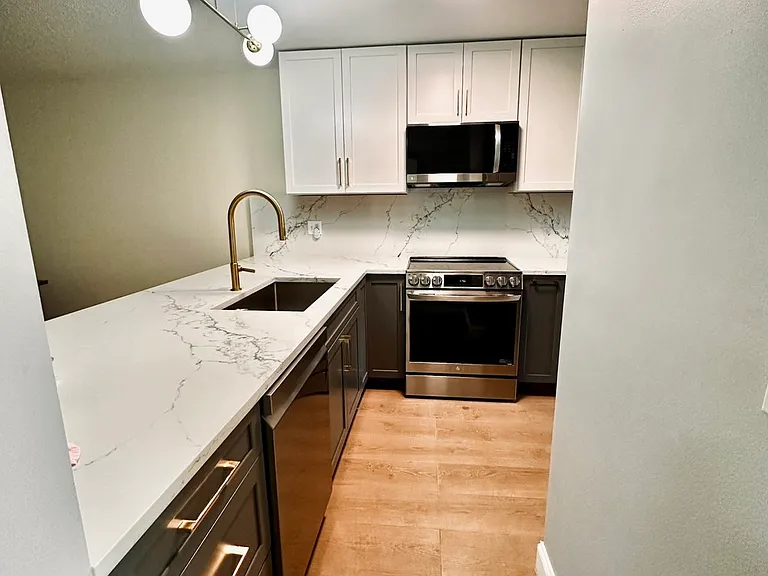 3752 Arelia Dr S — Photo 11