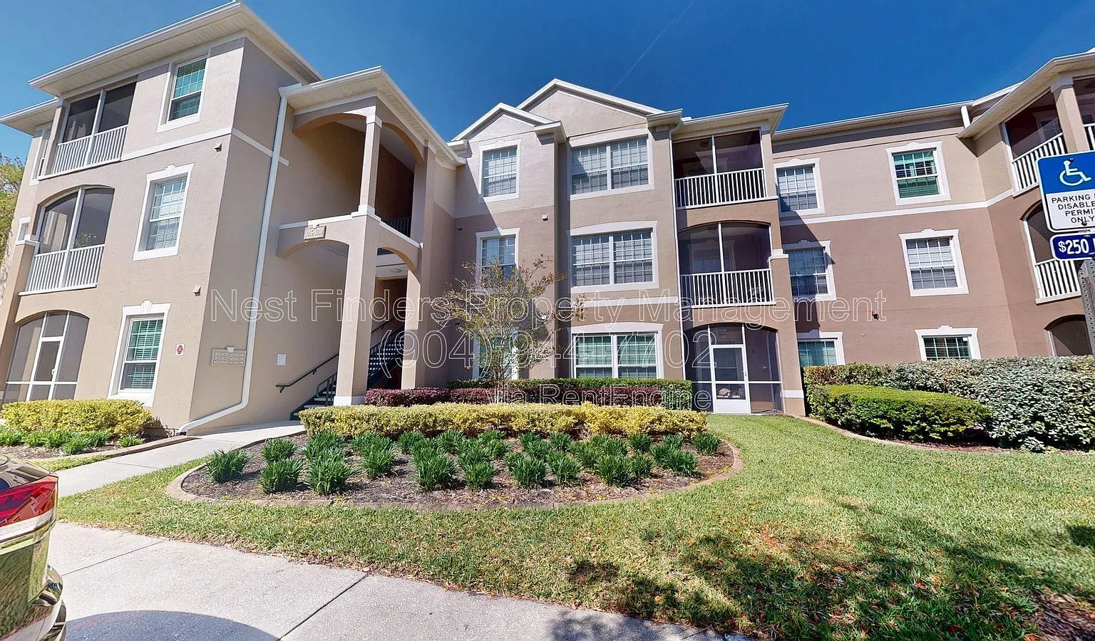 2 bed, 2.0 bath, 1050 sqft, $1,475 — Photo 2
