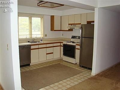 3rd image of 2594 E Sun Valley Dr APT 103
