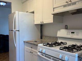 410 Westchester Ave #6, Pt Chester, NY 10573