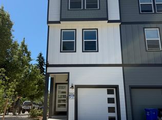 5860 SE 18th St, Gresham, OR 97080