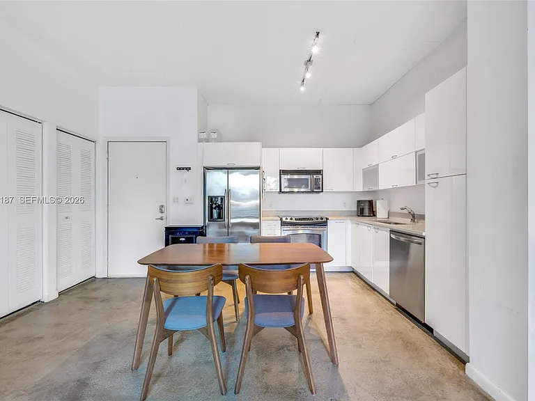 234 NE 3rd St #1108 — Photo 5