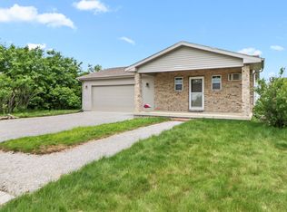 1482 County Road 600 N, Tolono, IL 61880