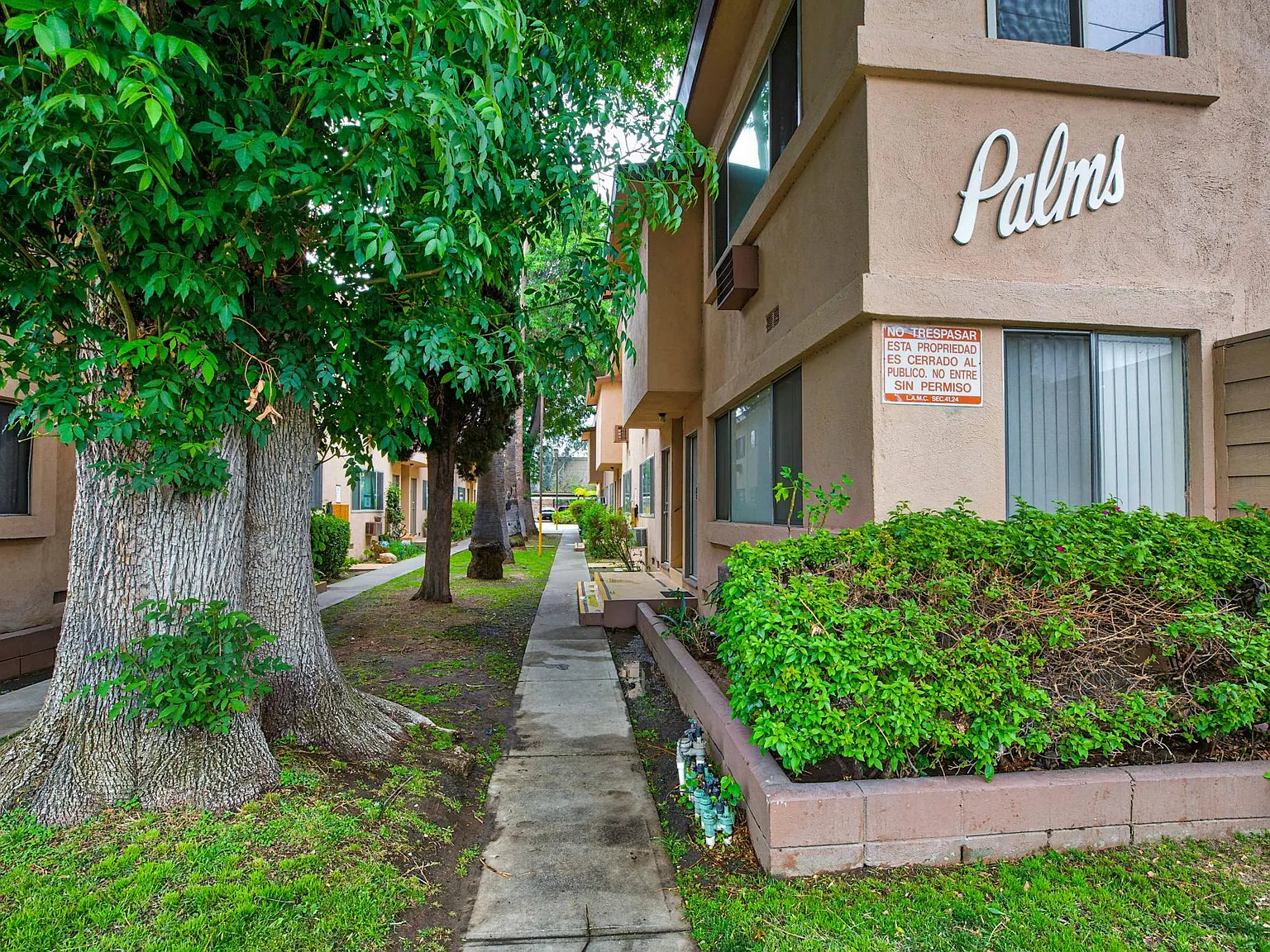 Haskell Apartments — Photo 2