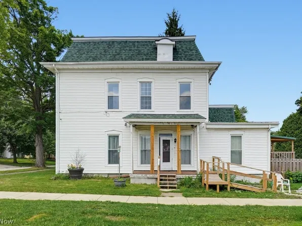 140 N Walnut St, Ravenna, OH 44266